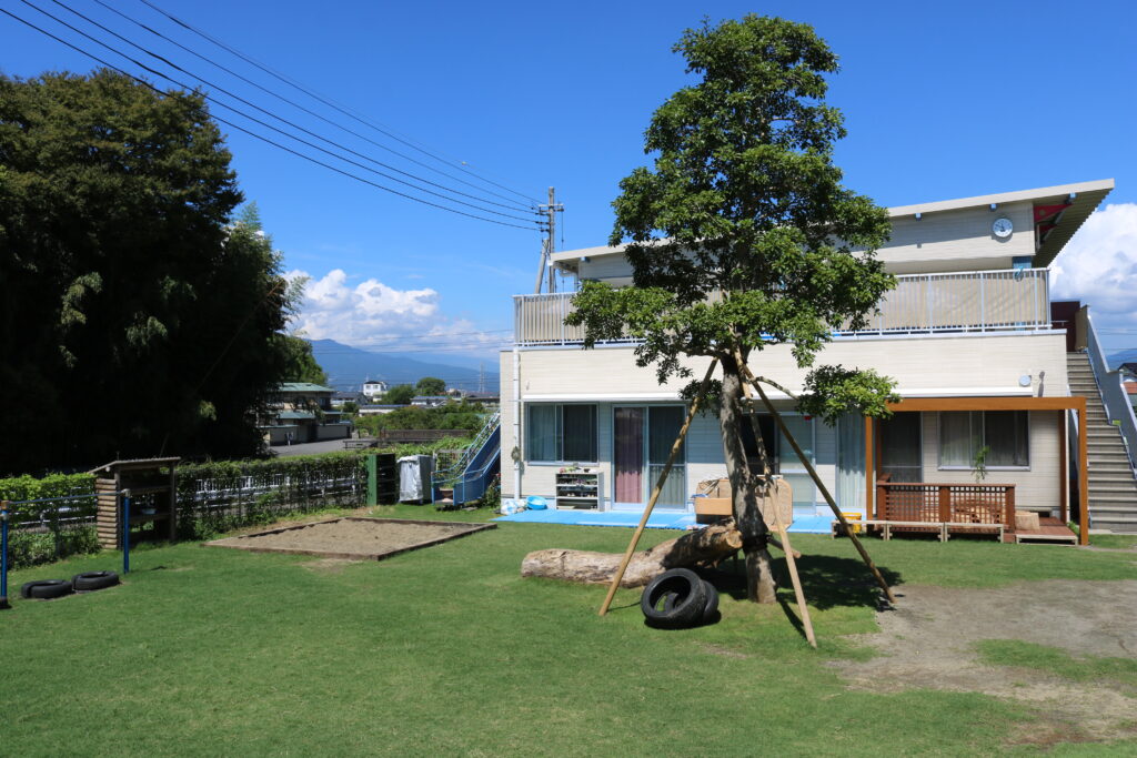 富士山が見える園庭